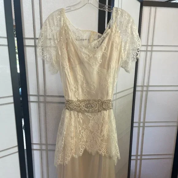 Wedding Dress With Silk and Lace by Cicada Bridal - Picture 2 of 9